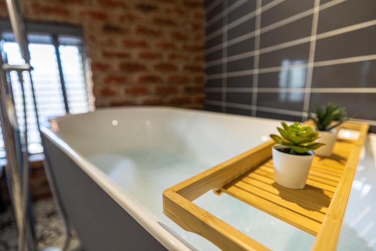 Town Center Cottage With Hot Tub Morpeth Bagian luar foto